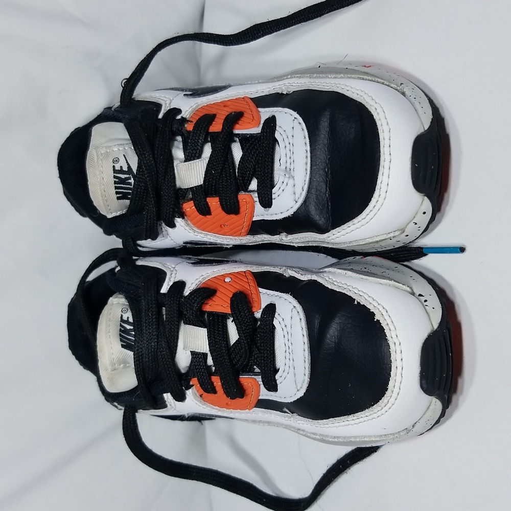 Kids' Nike Air Max 90 Shoes size 11.5C CD6867-110 in good shape 👌